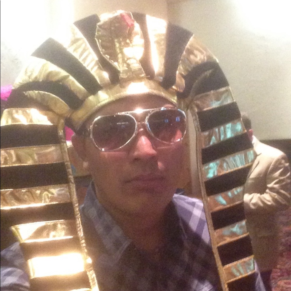 Meet your Posher, Joseph